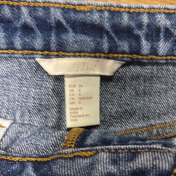 H&M Distressed Denim Skirt - Picture 3 of 6